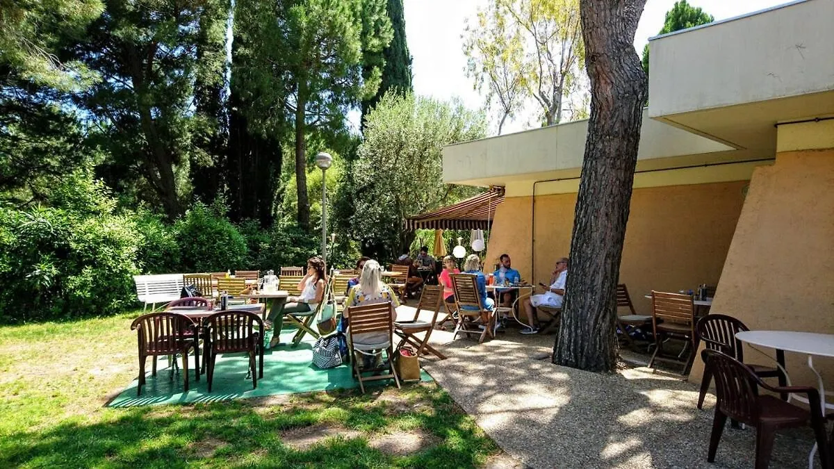 Condo In A Private Residence With Pool Nizza Apartment